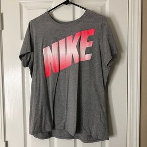 NIKE GRAY T-SHIRT
